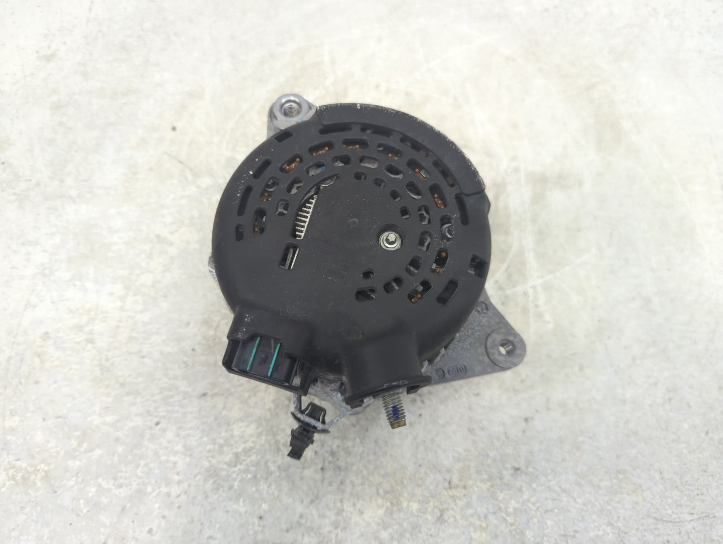 2017-2022 Kia Forte Alternator Replacement Generator Charging Assembly Engine OEM P/N:37300-2E721 Fits OEM Used Auto Parts -