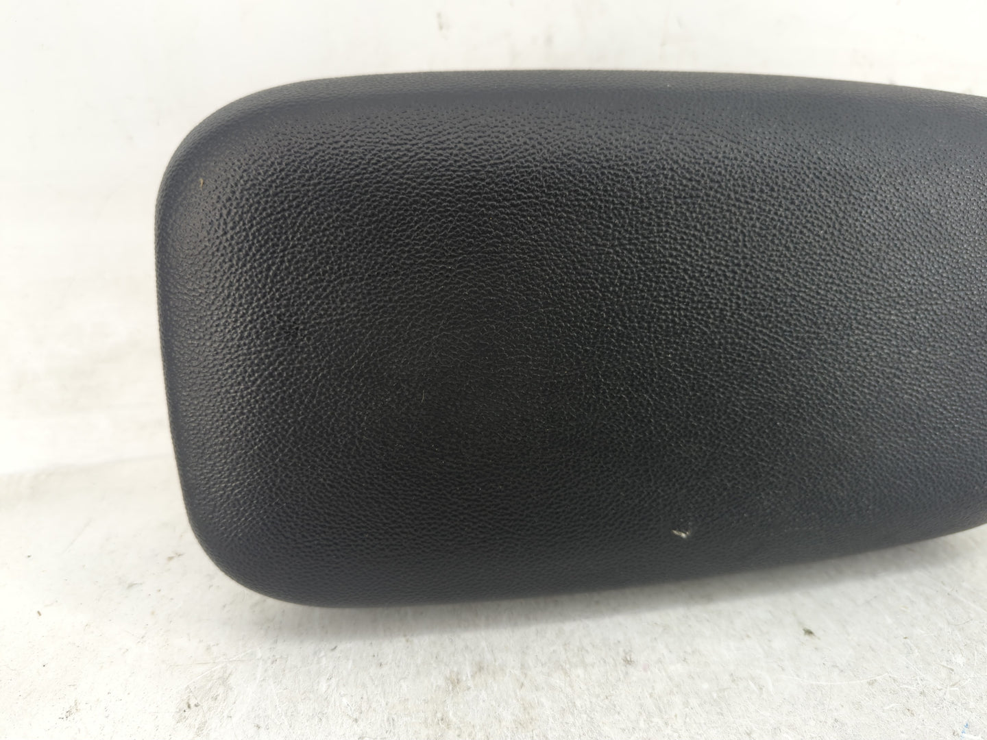 2020 Kia Forte Center Console Armrest Cover Lid Fits OEM Used Auto Parts - Oemusedautoparts1.com