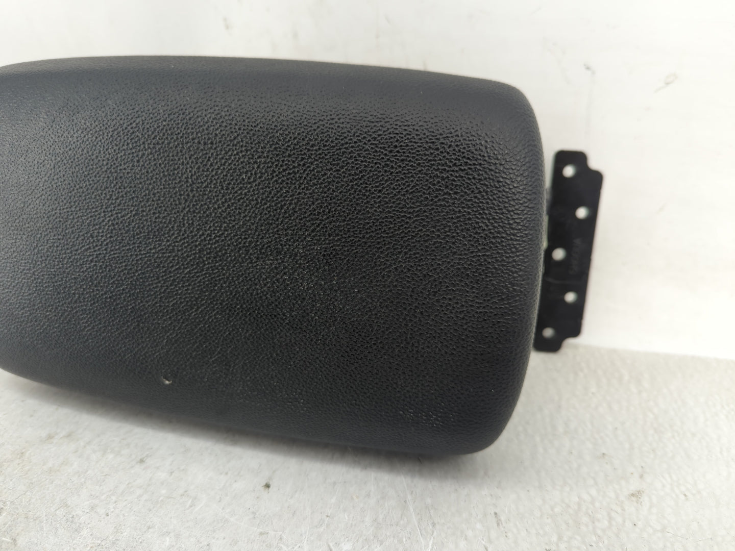 2020 Kia Forte Center Console Armrest Cover Lid Fits OEM Used Auto Parts - Oemusedautoparts1.com