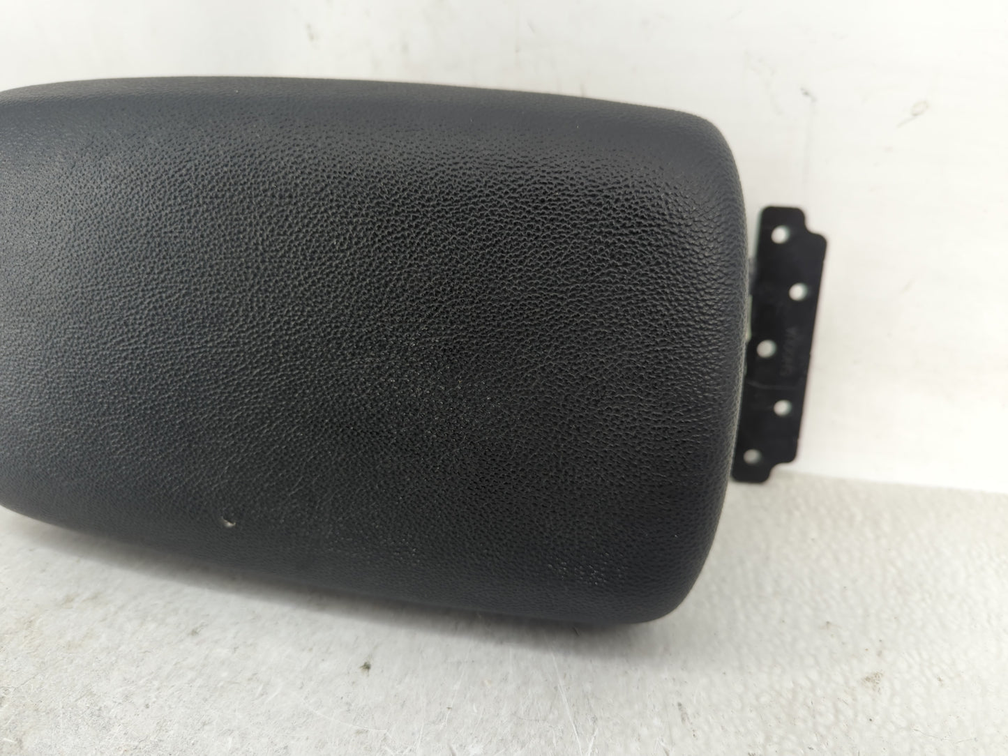 2020 Kia Forte Center Console Armrest Cover Lid Fits OEM Used Auto Parts - Oemusedautoparts1.com