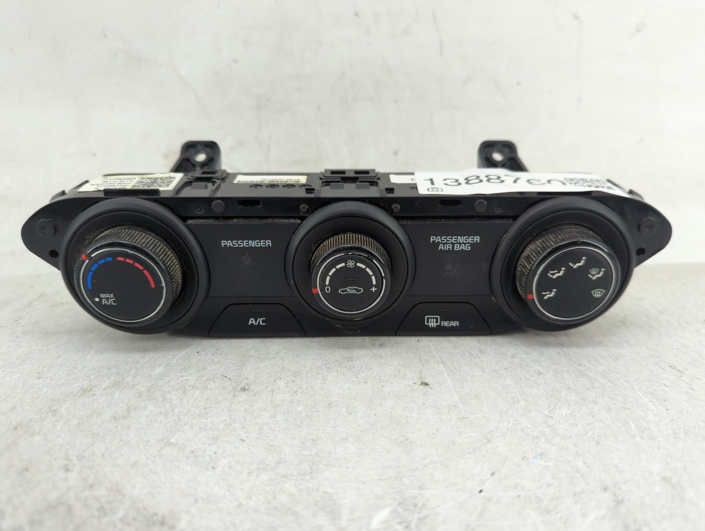 2019-2021 Kia Forte Climate Control Module Temperature AC/Heater Replacement P/N:97250-M6130WK Fits Fits 2019 2020 2021 OEM 