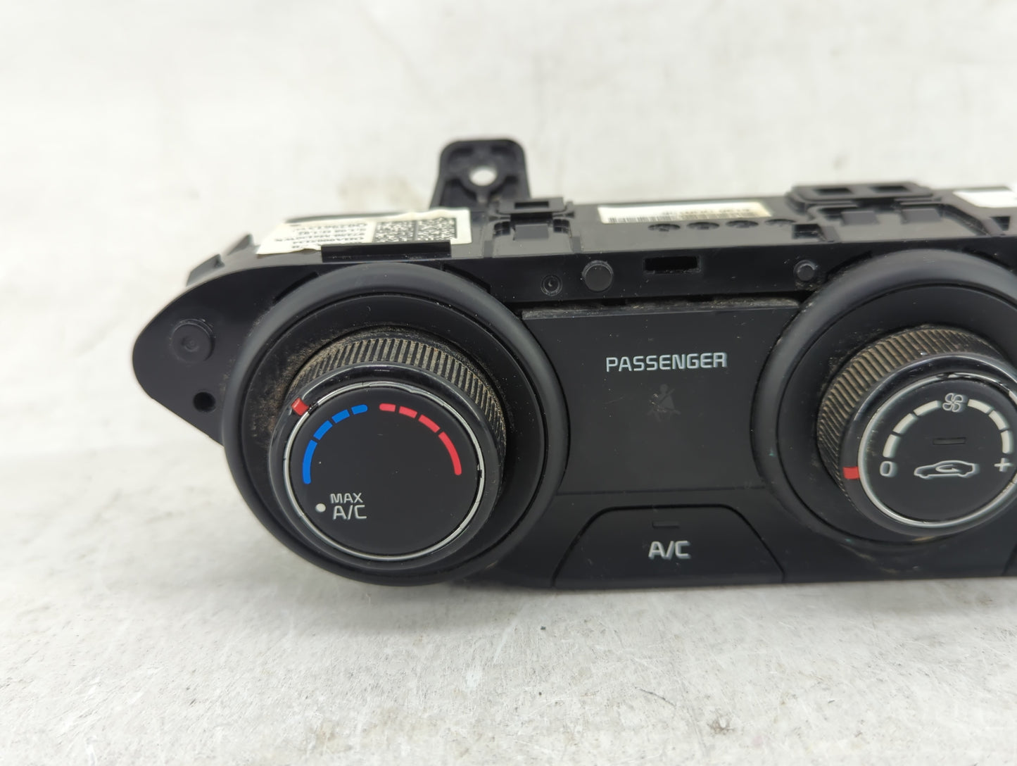 2019-2021 Kia Forte Climate Control Module Temperature AC/Heater Replacement P/N:97250-M6130WK Fits Fits 2019 2020 2021 OEM 