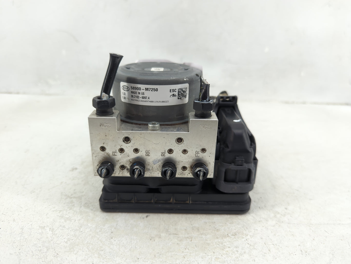 2019-2021 Kia Forte ABS Pump Control Module Replacement P/N:58900-M7250 Fits Fits 2019 2020 2021 OEM Used Auto Parts - Oemus