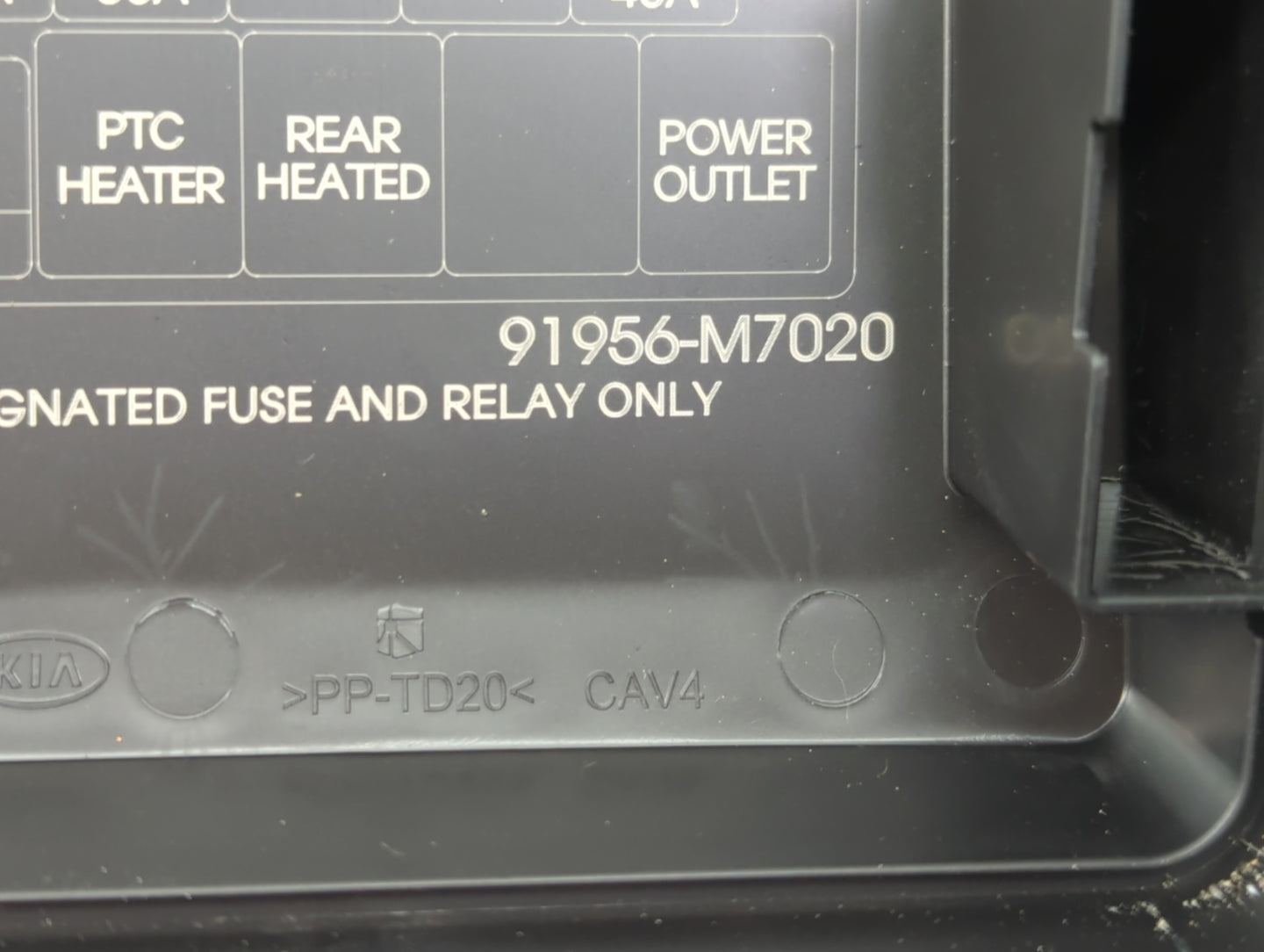 2019-2020 Kia Forte Fusebox Fuse Box Panel Relay Module P/N:91956-M7020 Fits Fits 2019 2020 OEM Used Auto Parts - Oemusedaut