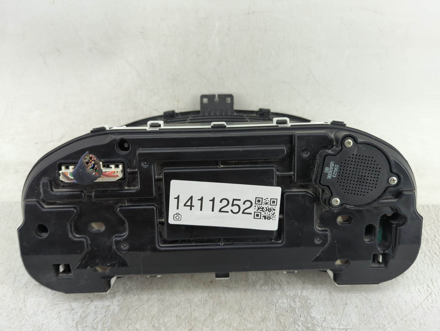 2019-2021 Kia Forte Instrument Cluster Speedometer Gauges P/N:94011-M7430 Fits Fits 2019 2020 2021 OEM Used Auto Parts - Oem