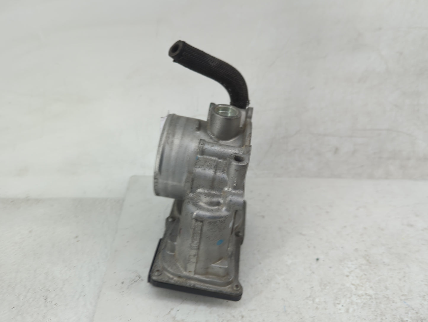 2020-2022 Kia Forte Throttle Body P/N:35100-2E710 Fits Fits 2020 2021 2022 OEM Used Auto Parts - Oemusedautoparts1.com