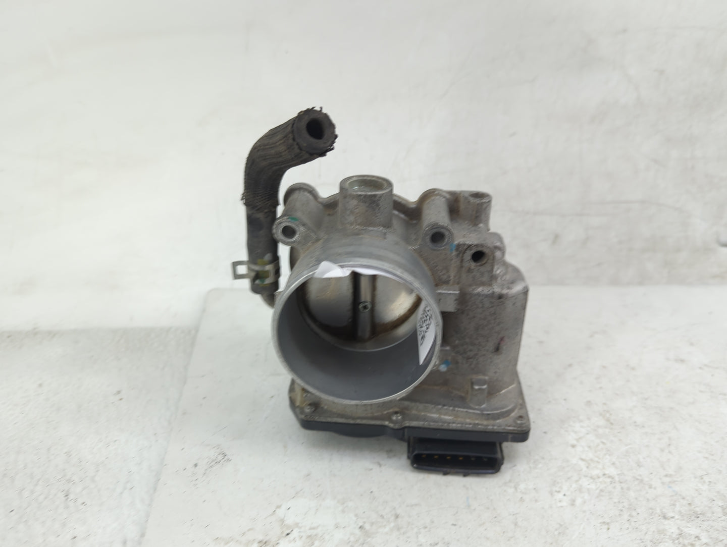 2020-2022 Kia Forte Throttle Body P/N:35100-2E710 Fits Fits 2020 2021 2022 OEM Used Auto Parts - Oemusedautoparts1.com
