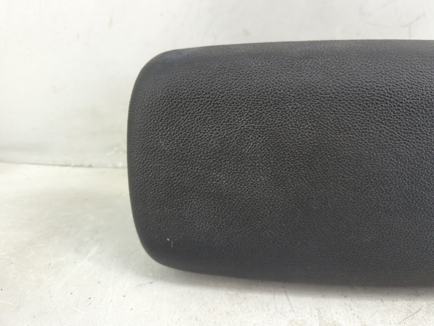 2020 Kia Forte Center Console Armrest Cover Lid Fits OEM Used Auto Parts - Oemusedautoparts1.com