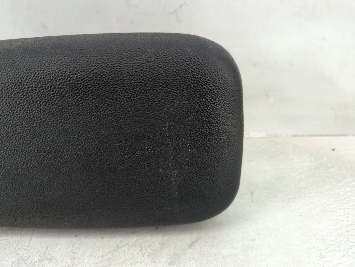 2020 Kia Forte Center Console Armrest Cover Lid Fits OEM Used Auto Parts - Oemusedautoparts1.com
