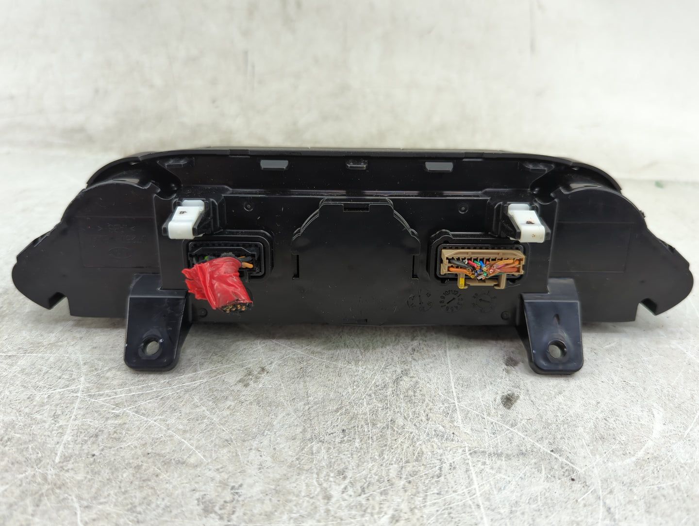 2019-2021 Kia Forte Climate Control Module Temperature AC/Heater Replacement P/N:97250-M6130WK PCZ0005303 Fits Fits 2019 202