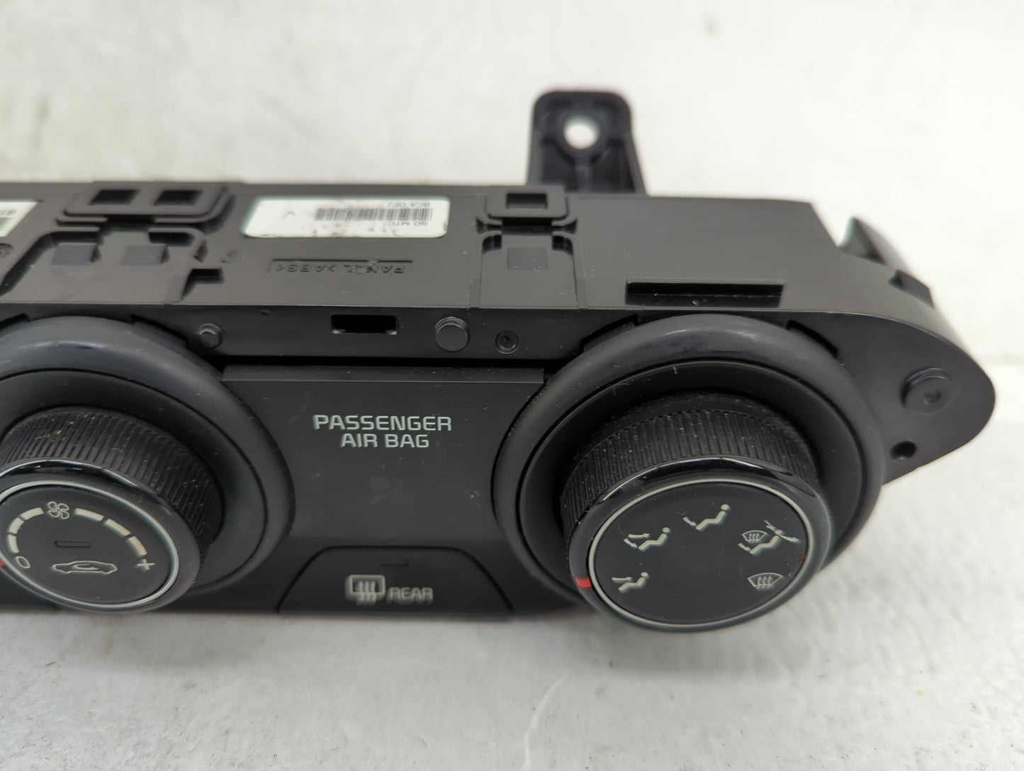 2019-2021 Kia Forte Climate Control Module Temperature AC/Heater Replacement P/N:97250-M6130WK Fits Fits 2019 2020 2021 OEM 