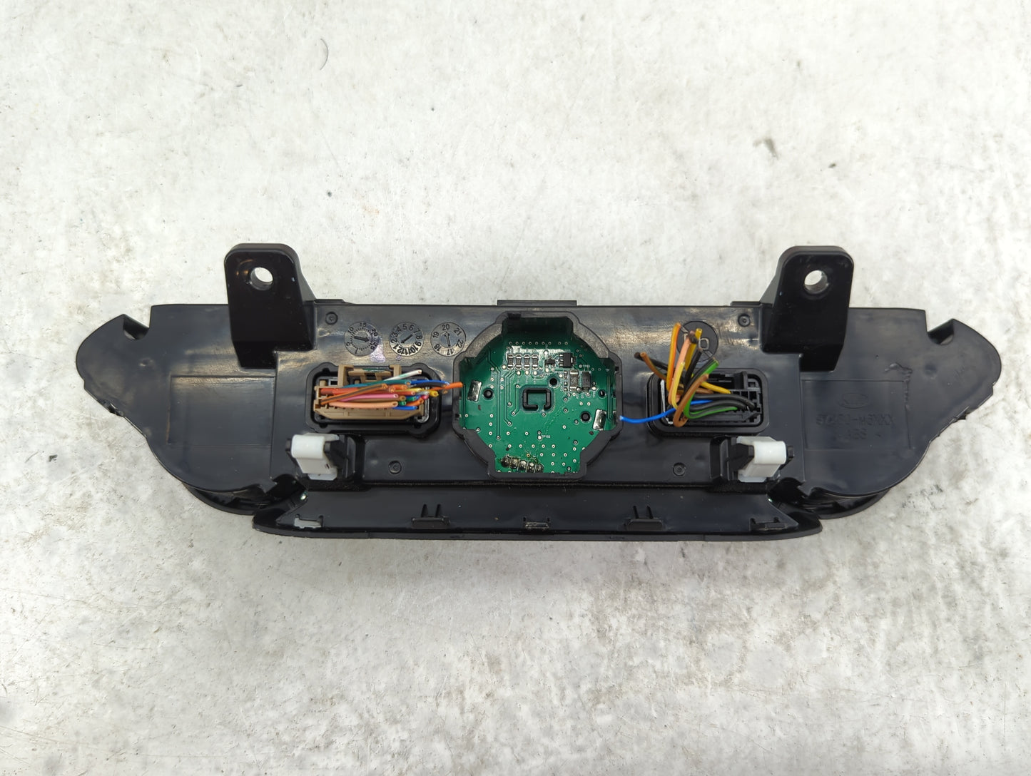 2019-2021 Kia Forte Climate Control Module Temperature AC/Heater Replacement P/N:97250-M6130WK PFA0000101 Fits Fits 2019 202