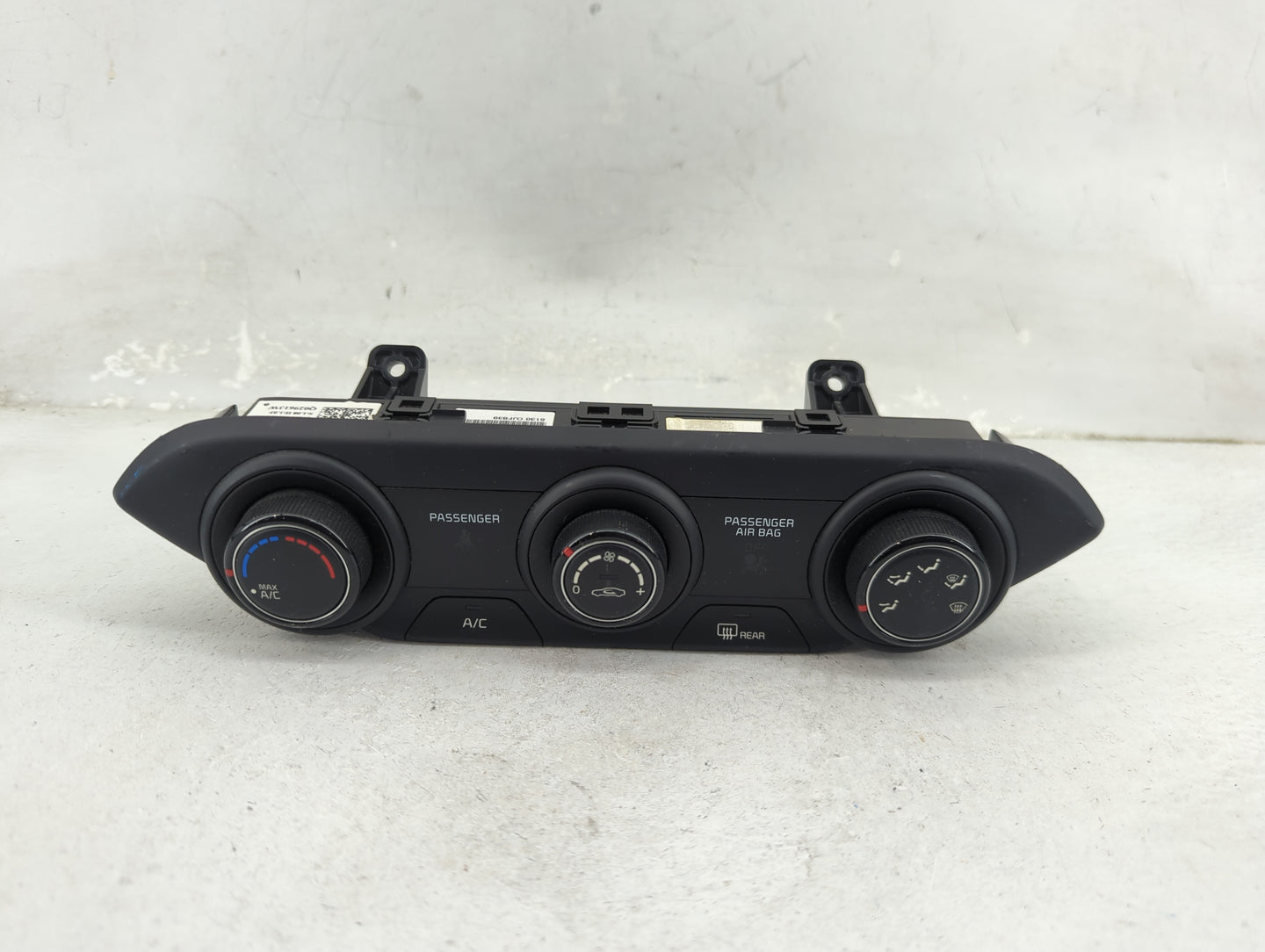2019-2021 Kia Forte Climate Control Module Temperature AC/Heater Replacement P/N:97250-M6130WK Fits Fits 2019 2020 2021 OEM 