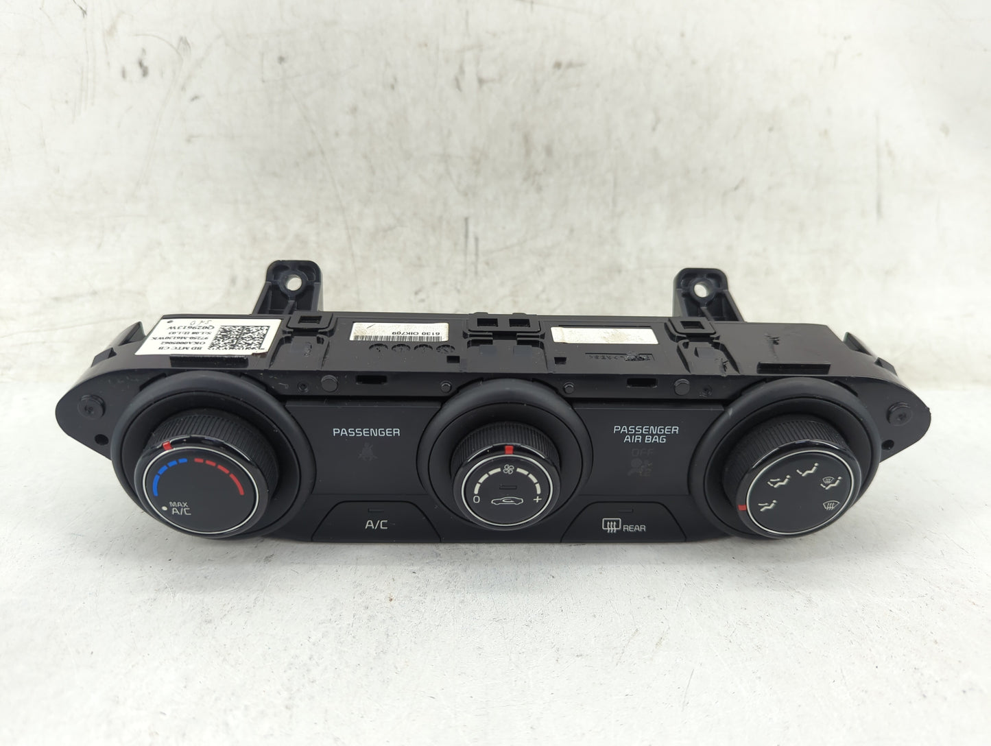 2019-2021 Kia Forte Climate Control Module Temperature AC/Heater Replacement P/N:97250-M6130WK OKA0005062 Fits Fits 2019 202