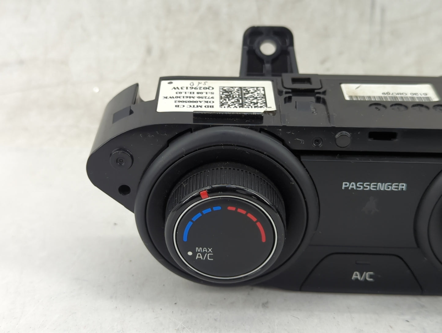 2019-2021 Kia Forte Climate Control Module Temperature AC/Heater Replacement P/N:97250-M6130WK OKA0005062 Fits Fits 2019 202