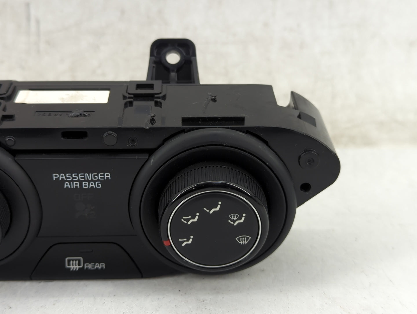 2019-2021 Kia Forte Climate Control Module Temperature AC/Heater Replacement P/N:97250-M6130WK OKA0005062 Fits Fits 2019 202