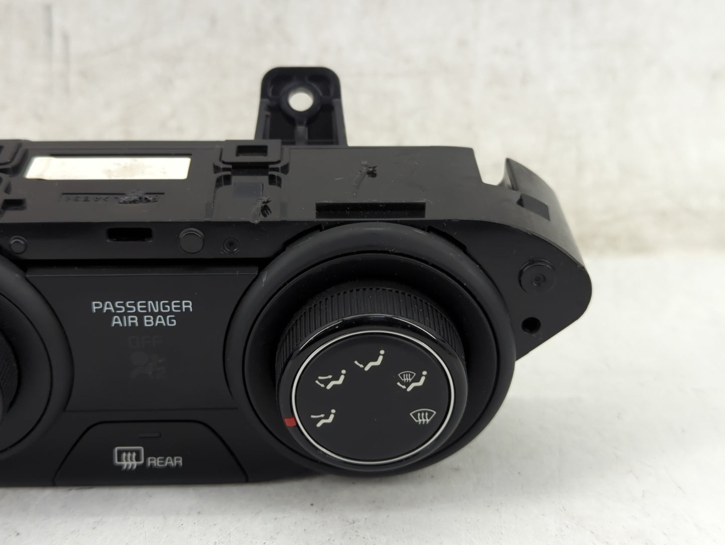 2019-2021 Kia Forte Climate Control Module Temperature AC/Heater Replacement P/N:97250-M6130WK OKA0005062 Fits Fits 2019 202