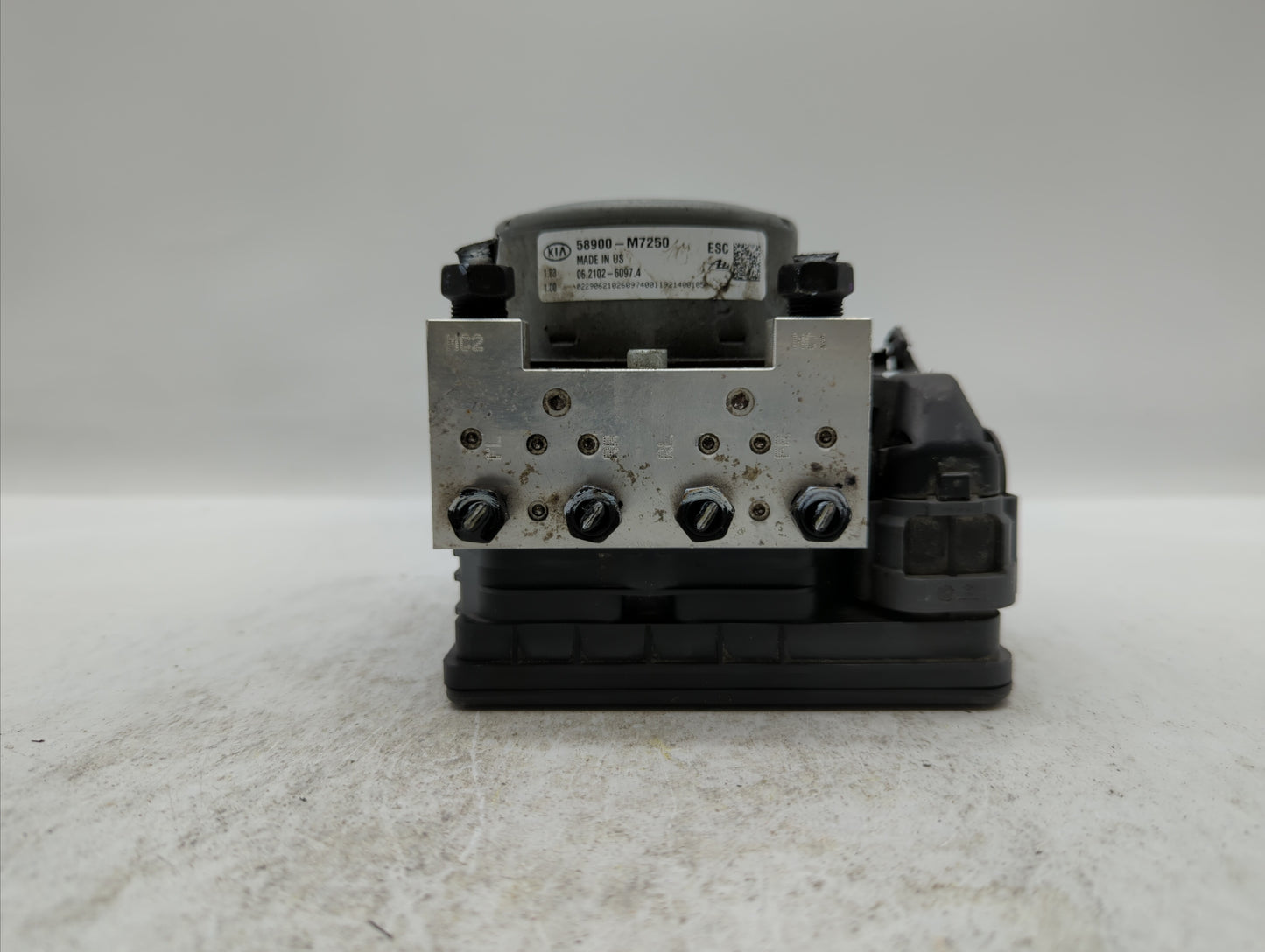 2020 Kia Forte ABS Pump Control Module Replacement P/N:58900-M7250 58900-M7260, 58900-M7200 Fits OEM Used Auto Parts - Oemus