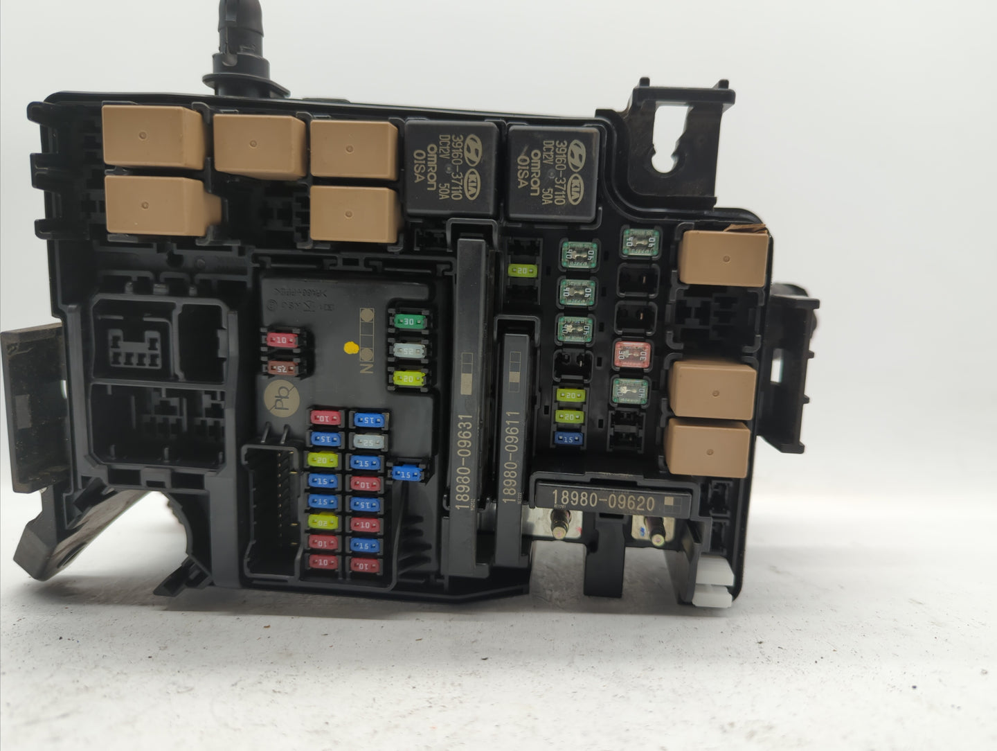 2019-2020 Kia Forte Fusebox Fuse Box Panel Relay Module P/N:91470-M7170 91956-M7020, 91431-M7050, 91431-M7051 Fits Fits 2019