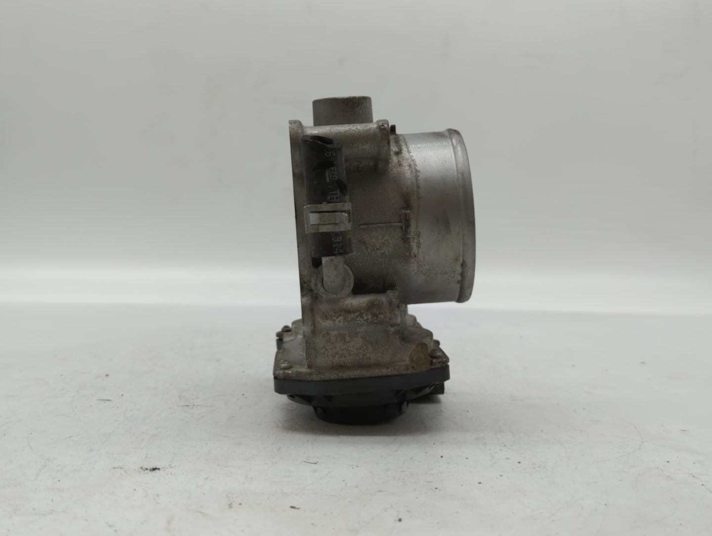 2020 Kia Forte Throttle Body P/N:35100-2E710 Fits OEM Used Auto Parts - Oemusedautoparts1.com