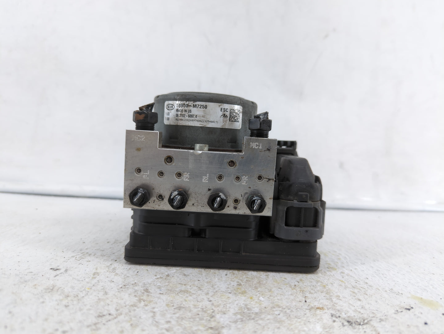 2020 Kia Forte ABS Pump Control Module Replacement P/N:58900-M7250 58900-M7260 Fits OEM Used Auto Parts - Oemusedautoparts1.