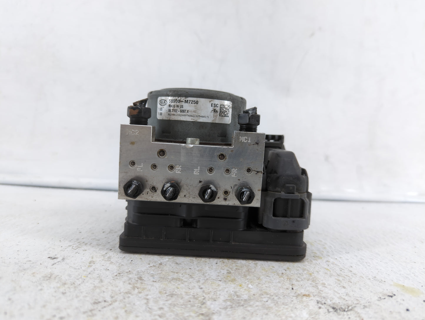2020 Kia Forte ABS Pump Control Module Replacement P/N:58900-M7250 58900-M7260 Fits OEM Used Auto Parts - Oemusedautoparts1.