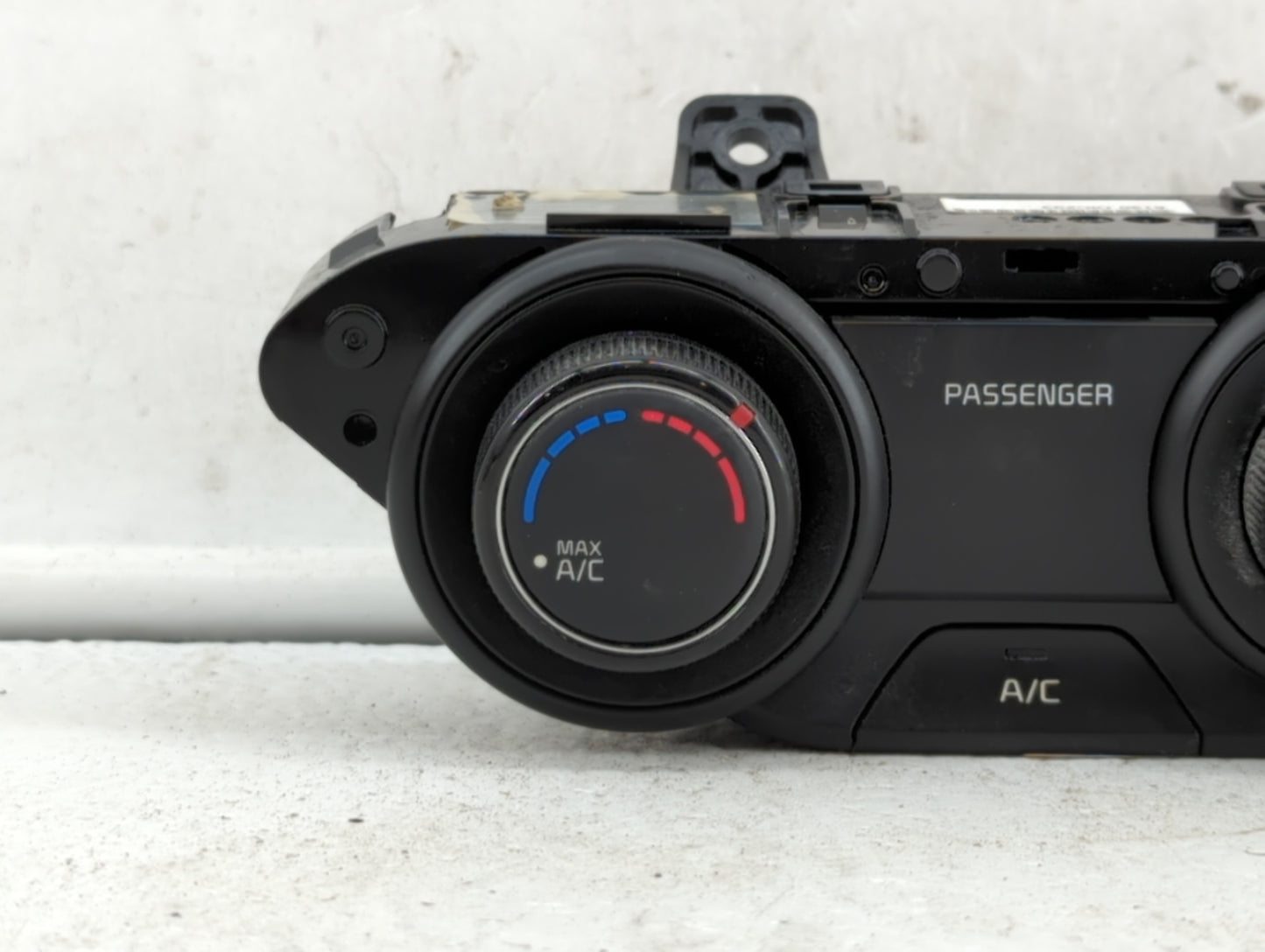 2019-2021 Kia Forte Climate Control Module Temperature AC/Heater Replacement P/N:97250-M6130WK 97250-M6XXX Fits OEM Used Aut