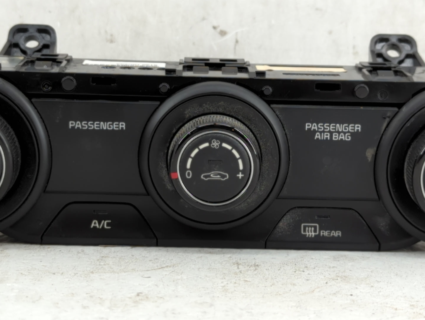 2019-2021 Kia Forte Climate Control Module Temperature AC/Heater Replacement P/N:97250-M6130WK 97250-M6XXX Fits OEM Used Aut