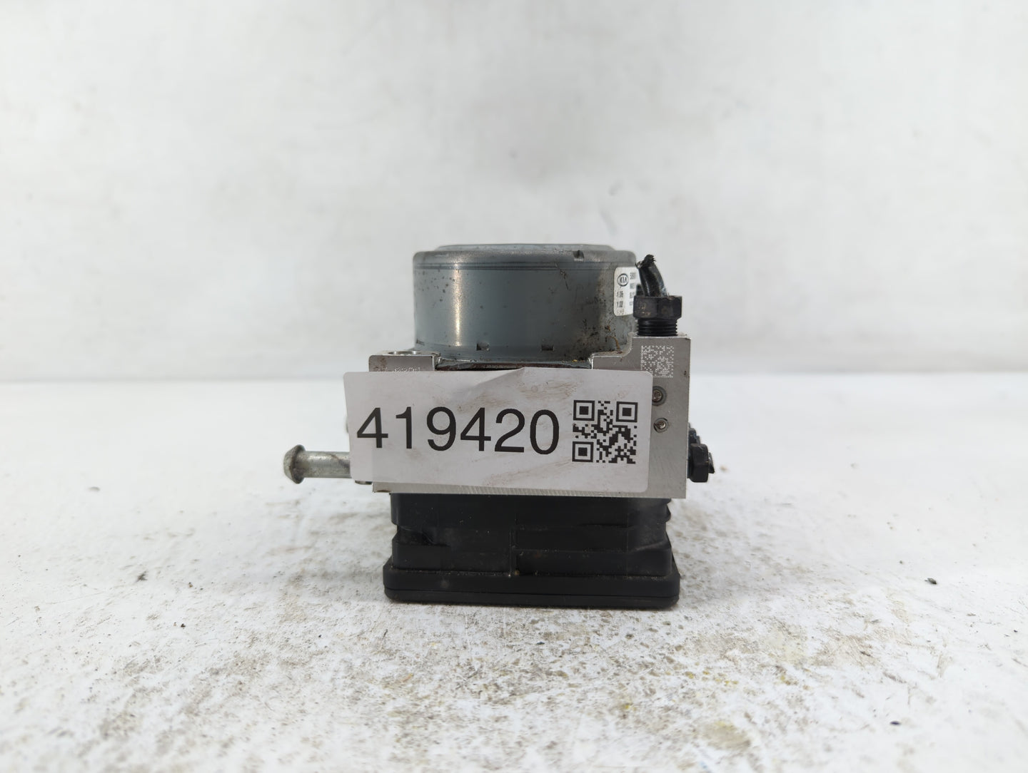 2019-2021 Kia Forte ABS Pump Control Module Replacement P/N:58900-M7450 58900-M7200, 58900-M7250 Fits Fits 2019 2020 2021 OE