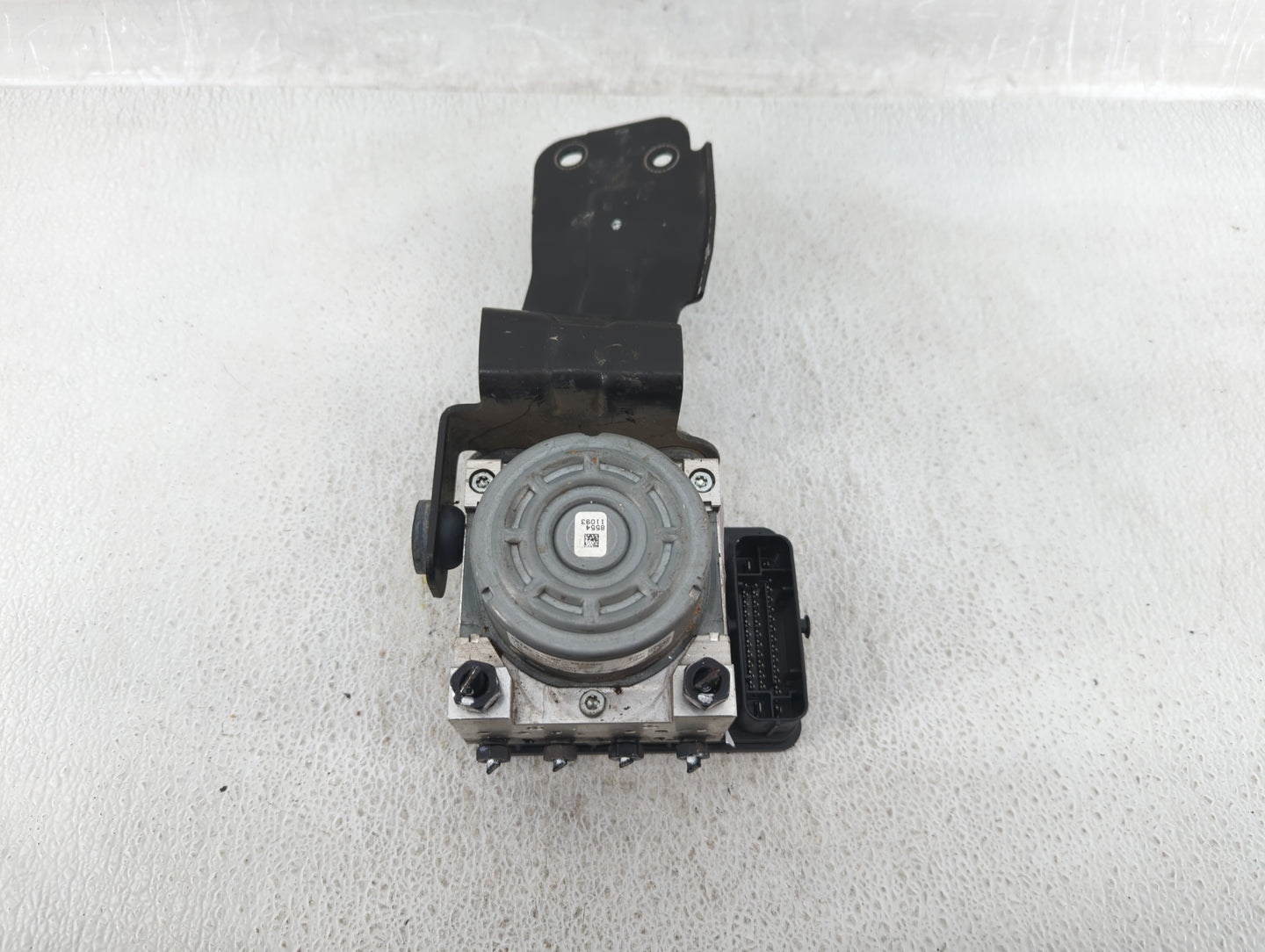 2019-2021 Kia Forte ABS Pump Control Module Replacement P/N:58900-M7250 58900-M7260 Fits Fits 2019 2020 2021 OEM Used Auto P