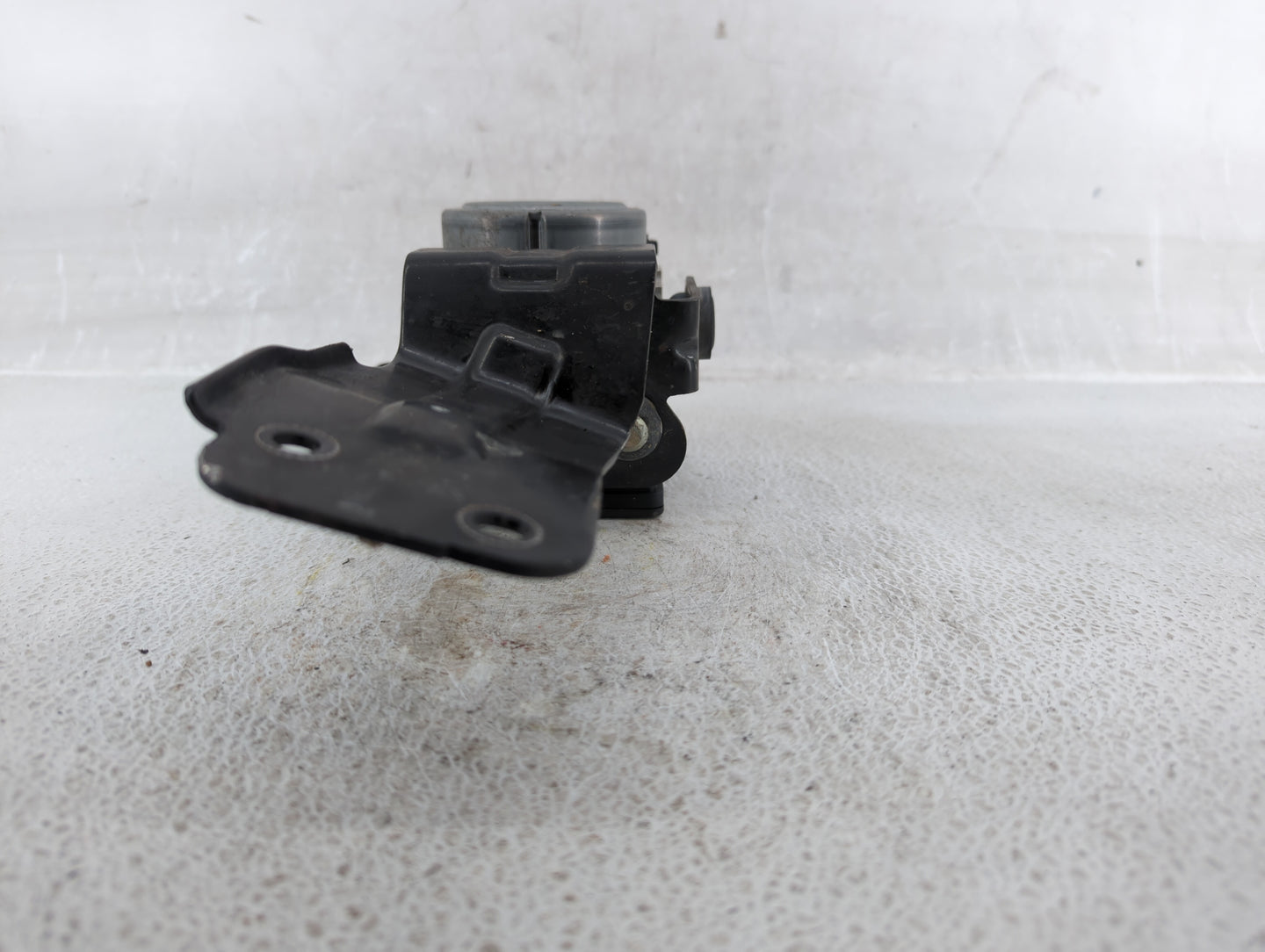 2019-2021 Kia Forte ABS Pump Control Module Replacement P/N:58900-M7250 58900-M7260 Fits Fits 2019 2020 2021 OEM Used Auto P