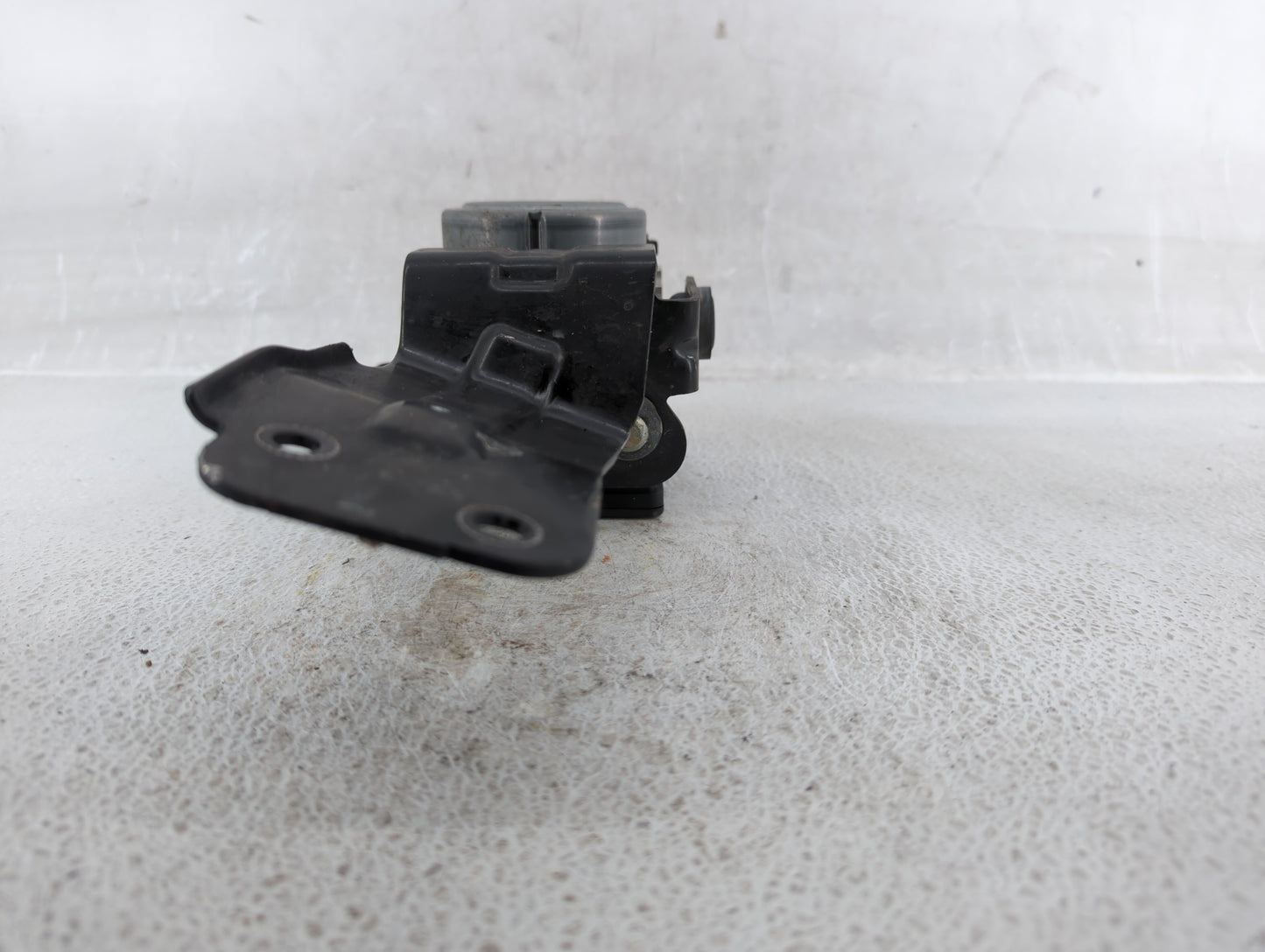 2019-2021 Kia Forte ABS Pump Control Module Replacement P/N:58900-M7250 58900-M7260 Fits Fits 2019 2020 2021 OEM Used Auto P