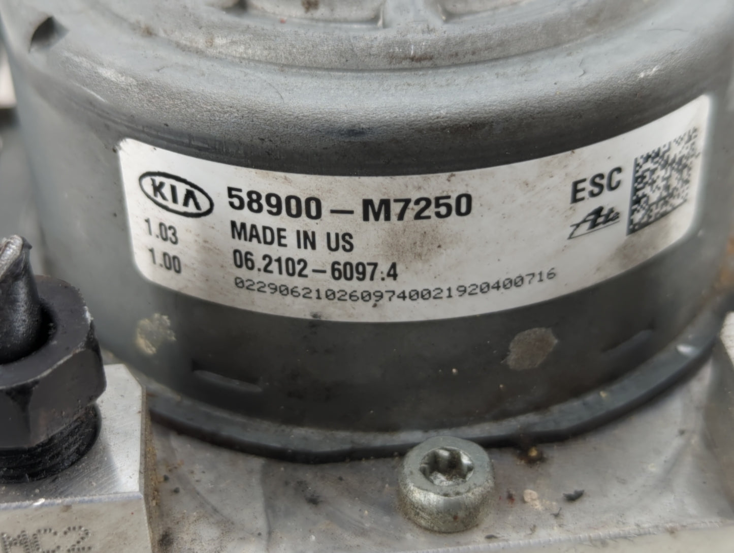 2019-2021 Kia Forte ABS Pump Control Module Replacement P/N:58900-M7250 58900-M7260 Fits Fits 2019 2020 2021 OEM Used Auto P