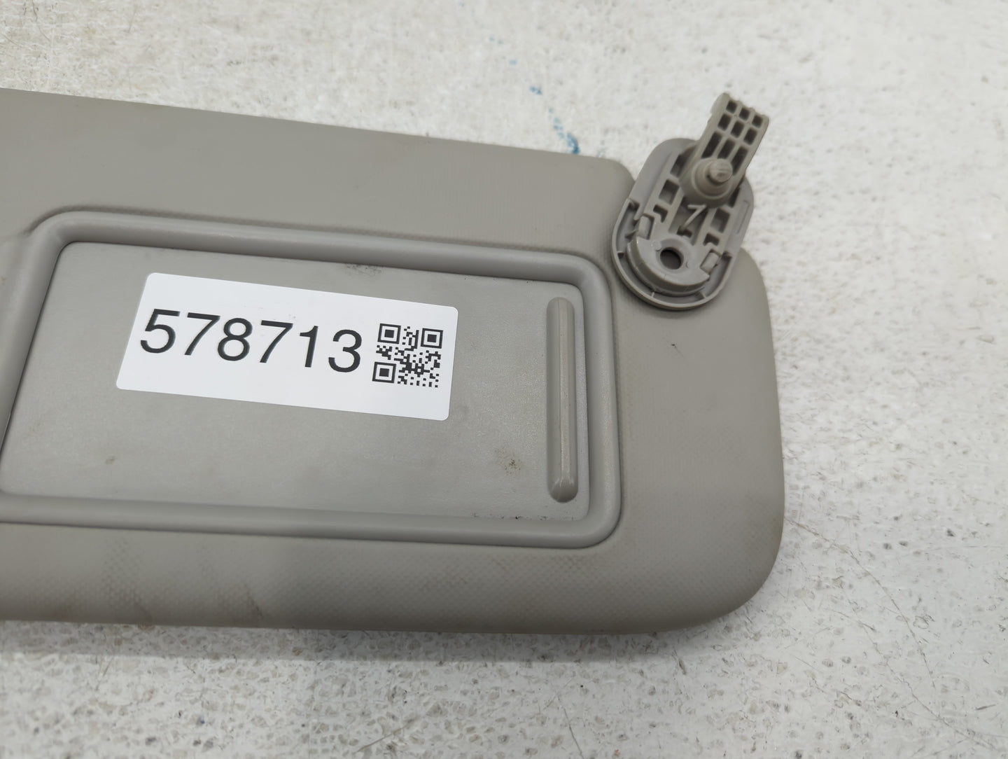 2019-2021 Kia Forte Sun Visor Shade Replacement Passenger Right Mirror Fits Fits 2019 2020 2021 OEM Used Auto Parts - Oemuse