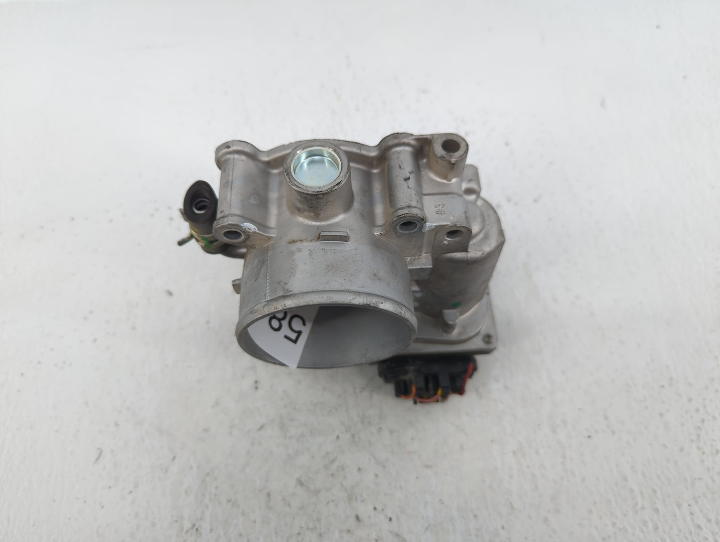 2019 Kia Forte Throttle Body P/N:35100-2E710 Fits OEM Used Auto Parts - Oemusedautoparts1.com