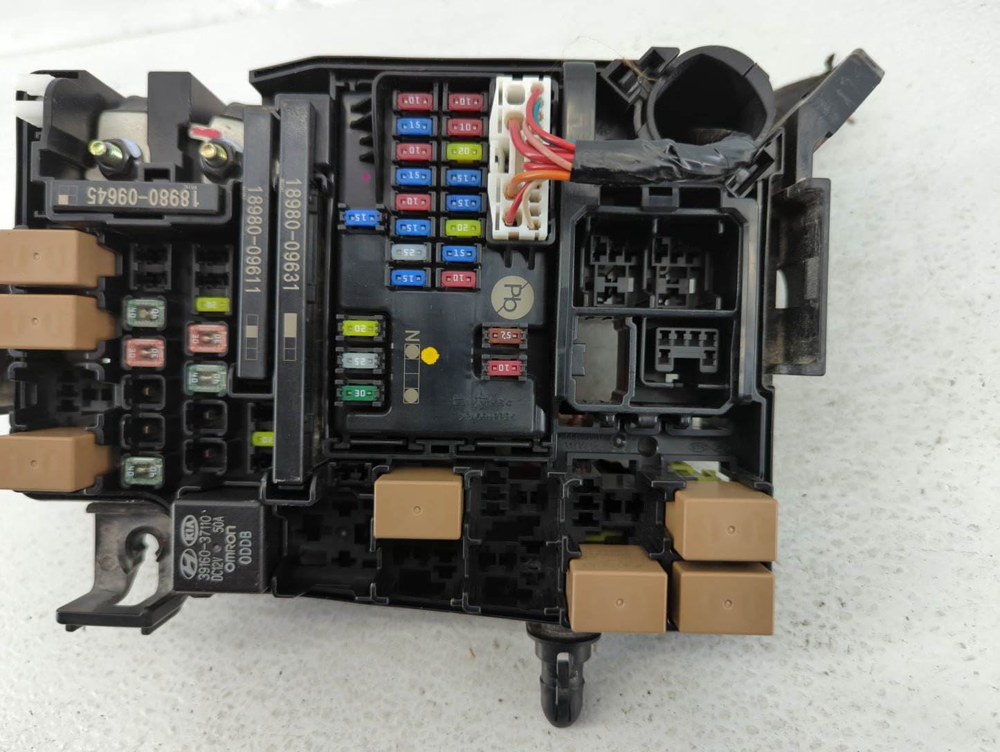 2019-2020 Kia Forte Fusebox Fuse Box Panel Relay Module P/N:91431 M7051 Fits Fits 2019 2020 OEM Used Auto Parts - Oemusedaut