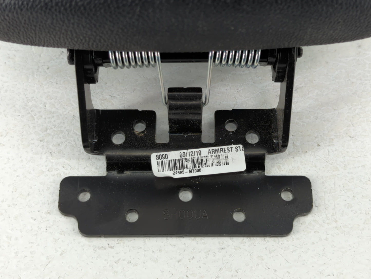 2020 Kia Forte Center Console Armrest Cover Lid Black - Oemusedautoparts1.com
