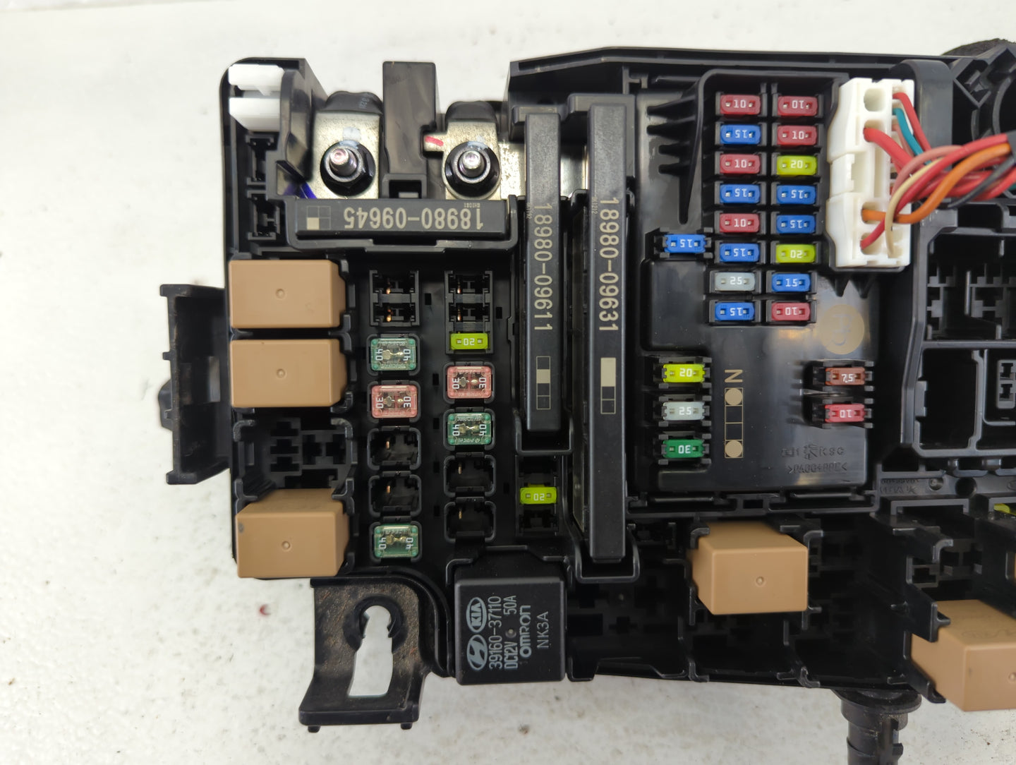 2019-2020 Kia Forte Fusebox Fuse Box Panel Relay Module P/N:91431-M7051 Fits Fits 2019 2020 OEM Used Auto Parts - Oemusedaut