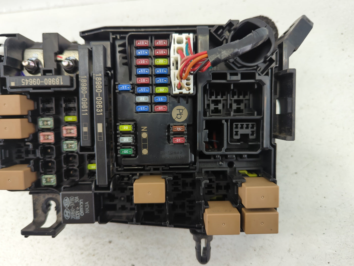 2019-2020 Kia Forte Fusebox Fuse Box Panel Relay Module P/N:91431-M7051 Fits Fits 2019 2020 OEM Used Auto Parts - Oemusedaut