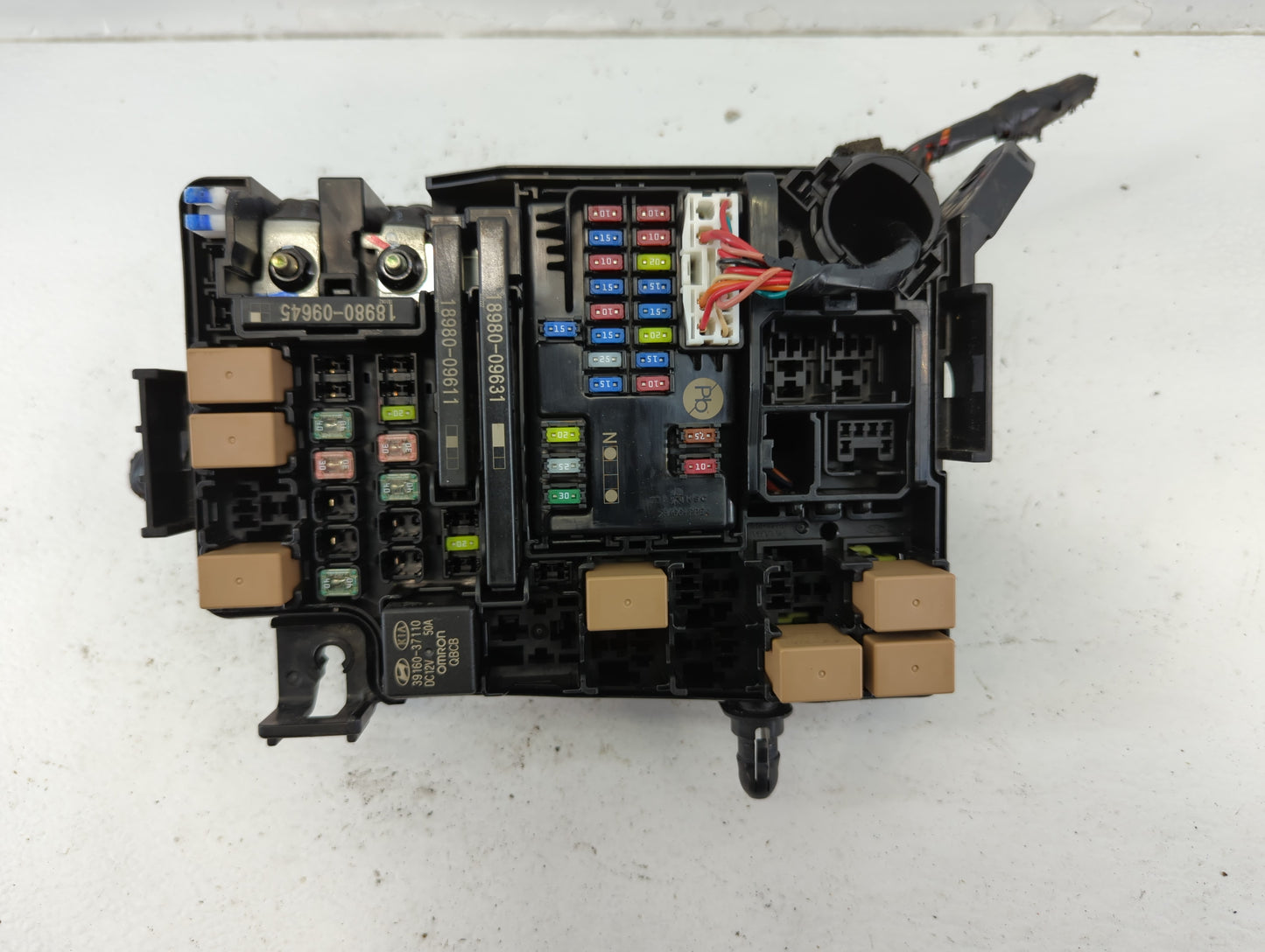 2020 Kia Forte Fusebox Fuse Box Panel Relay Module P/N:91431 M7052 Fits OEM Used Auto Parts - Oemusedautoparts1.com