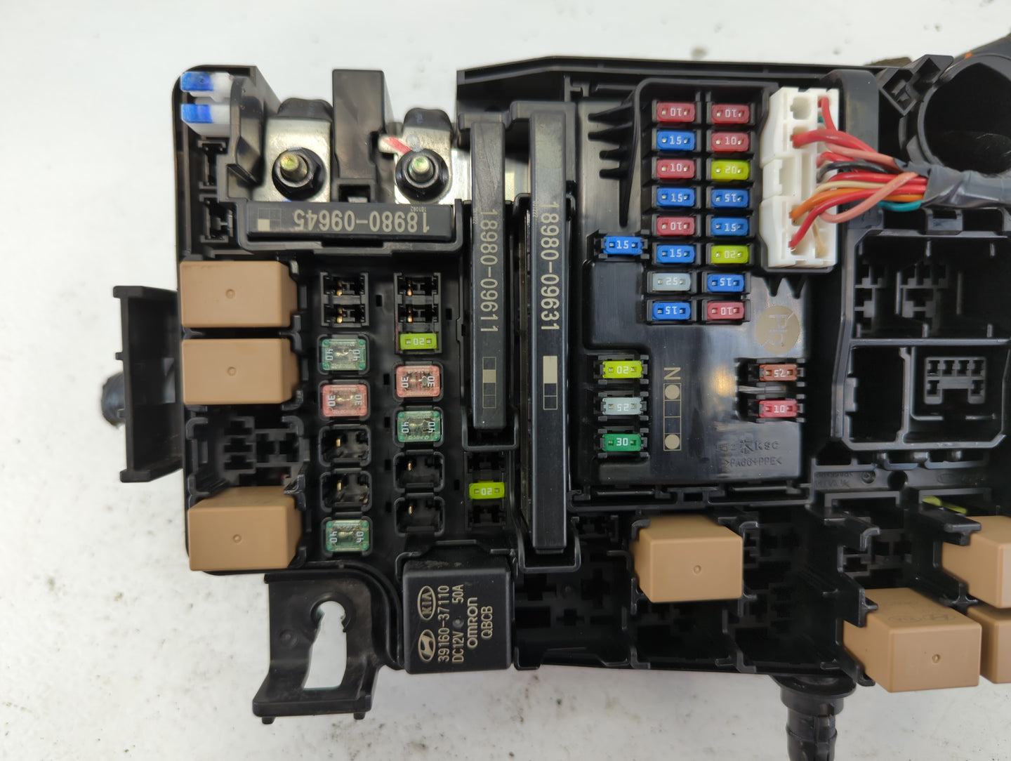 2020 Kia Forte Fusebox Fuse Box Panel Relay Module P/N:91431 M7052 Fits OEM Used Auto Parts - Oemusedautoparts1.com