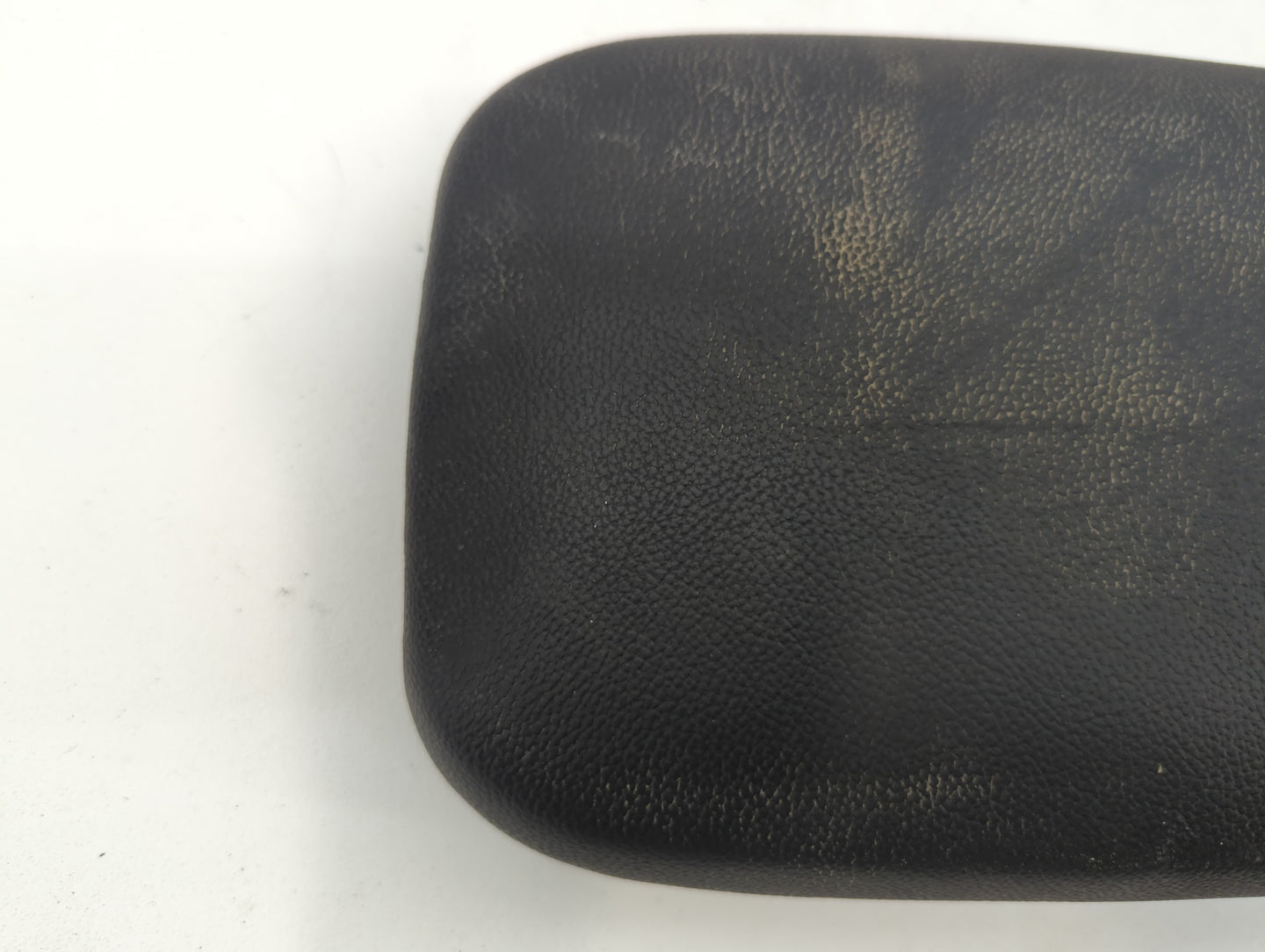 2019-2022 Kia Forte Center Console Armrest Cover Lid - Oemusedautoparts1.com