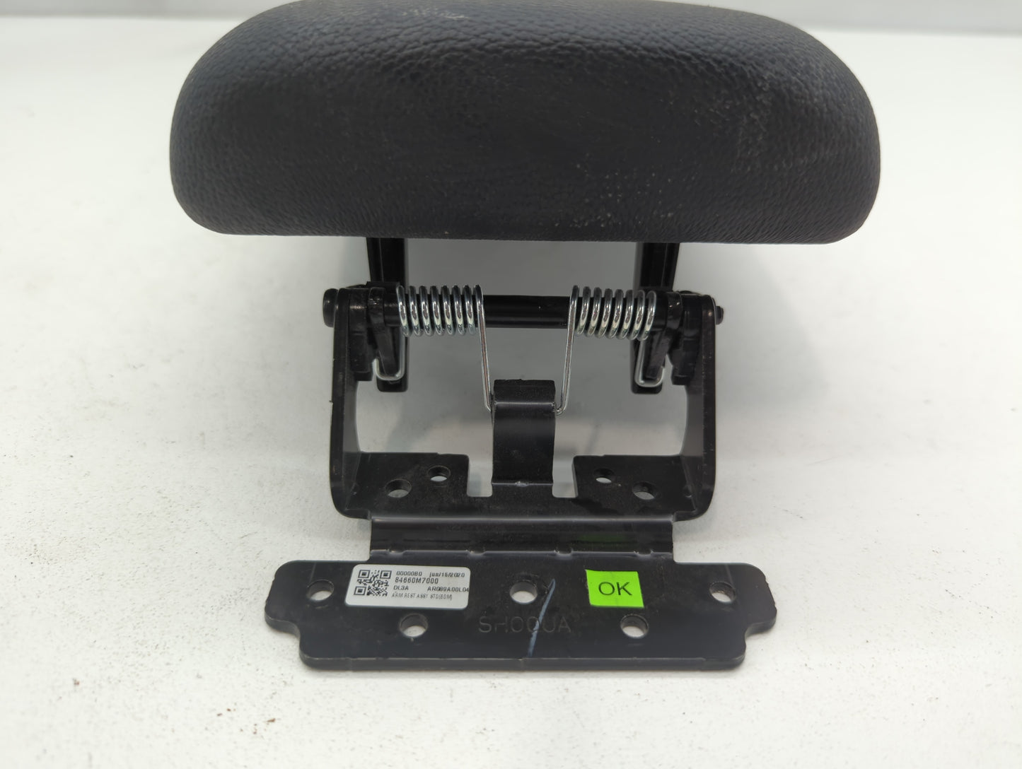 2019-2022 Kia Forte Center Console Armrest Cover Lid - Oemusedautoparts1.com