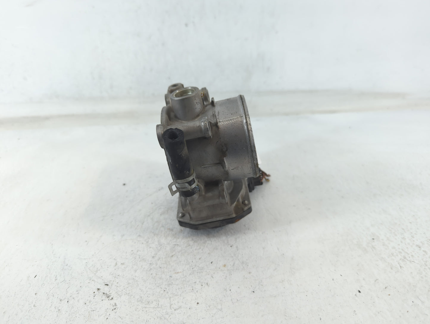 2020-2022 Kia Forte Throttle Body P/N:35100-2E710 Fits Fits 2020 2021 2022 OEM Used Auto Parts - Oemusedautoparts1.com