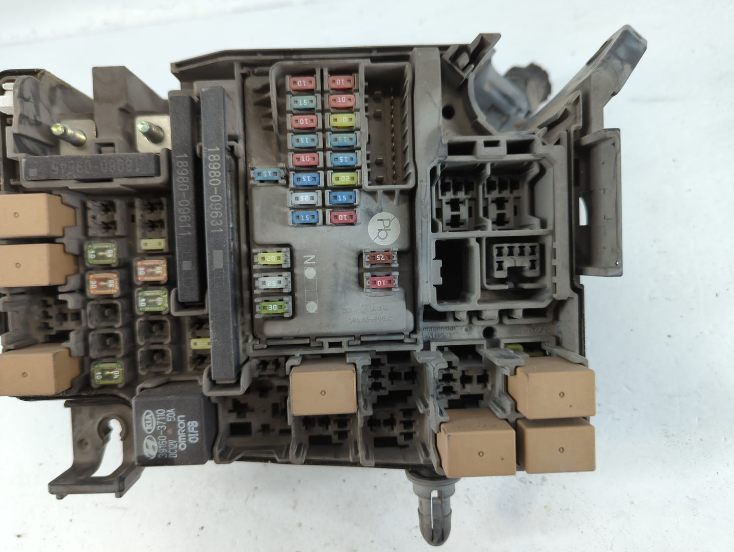 2019-2020 Kia Forte Fusebox Fuse Box Panel Relay Module P/N:91431 M7052 Fits Fits 2019 2020 OEM Used Auto Parts - Oemusedaut