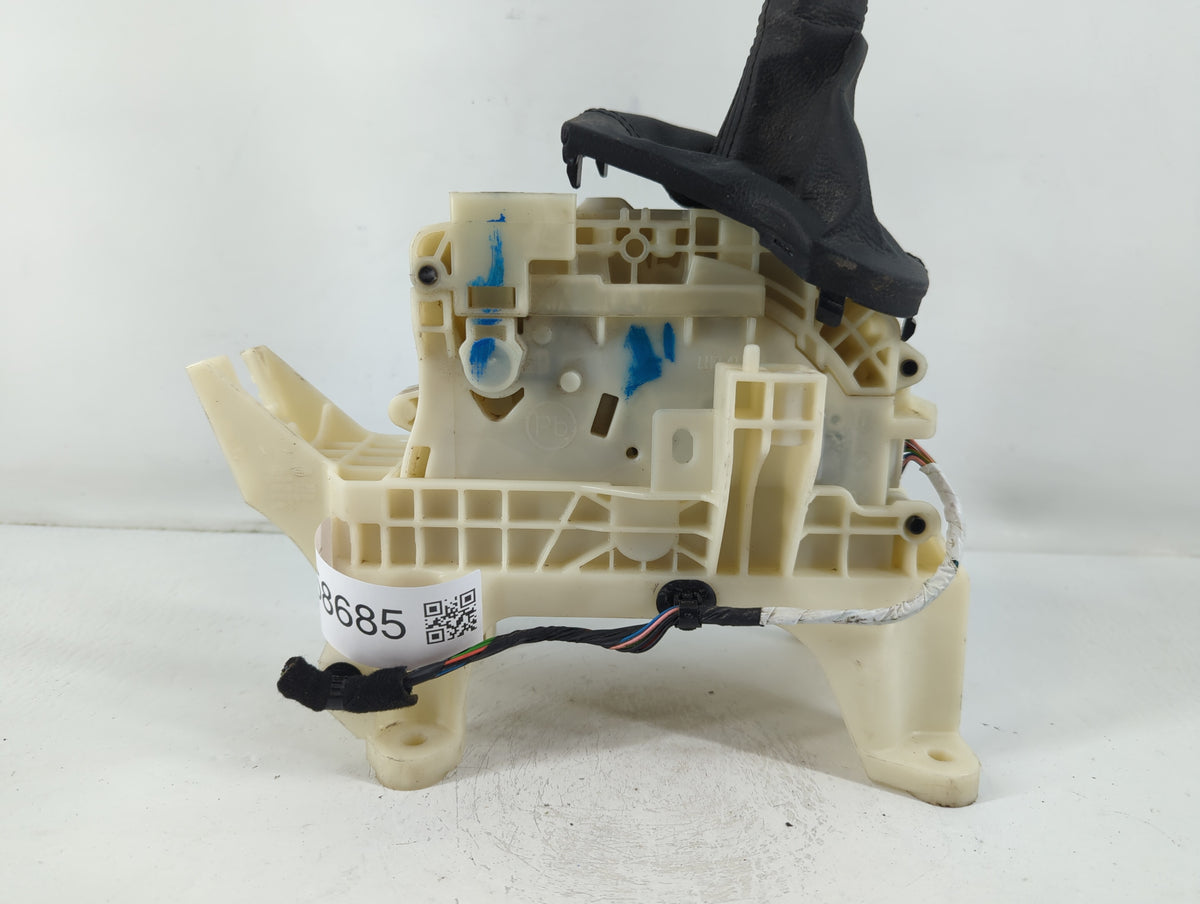 2020 Kia Forte Floor Console Assembly Shifter - Oemusedautoparts1.com