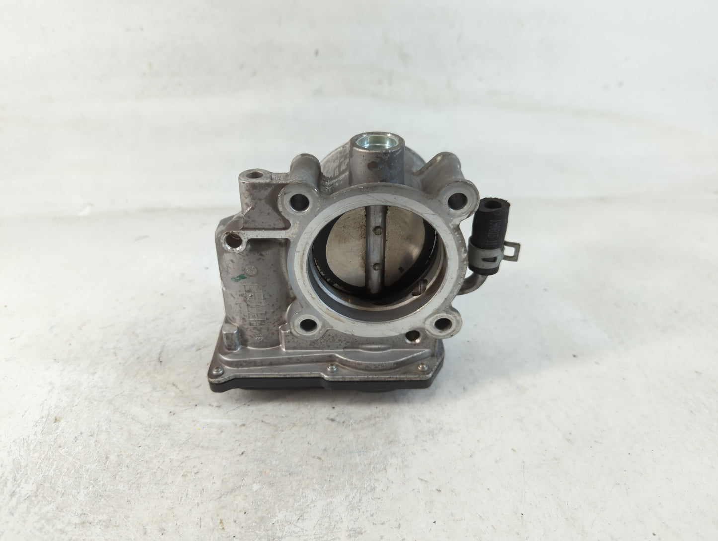 2020-2022 Kia Forte Throttle Body P/N:35100-2B340 Fits Fits 2020 2021 2022 OEM Used Auto Parts - Oemusedautoparts1.com