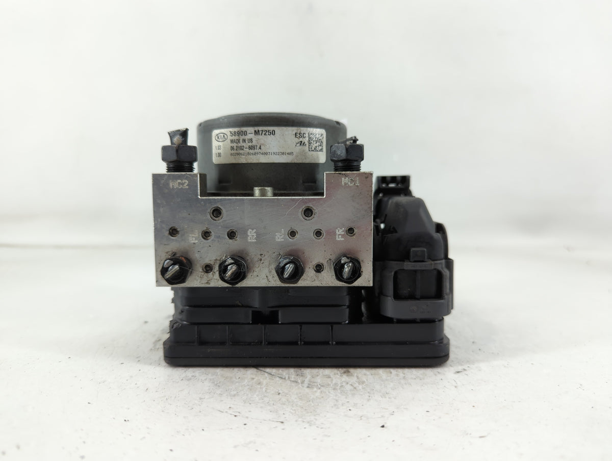 2019-2021 Kia Forte Anti-Lock Brake ABS Pump Module Actuator OEM P/N:58900-M7250 Fits Fits 2019 2020 2021 OEM Used Auto Part