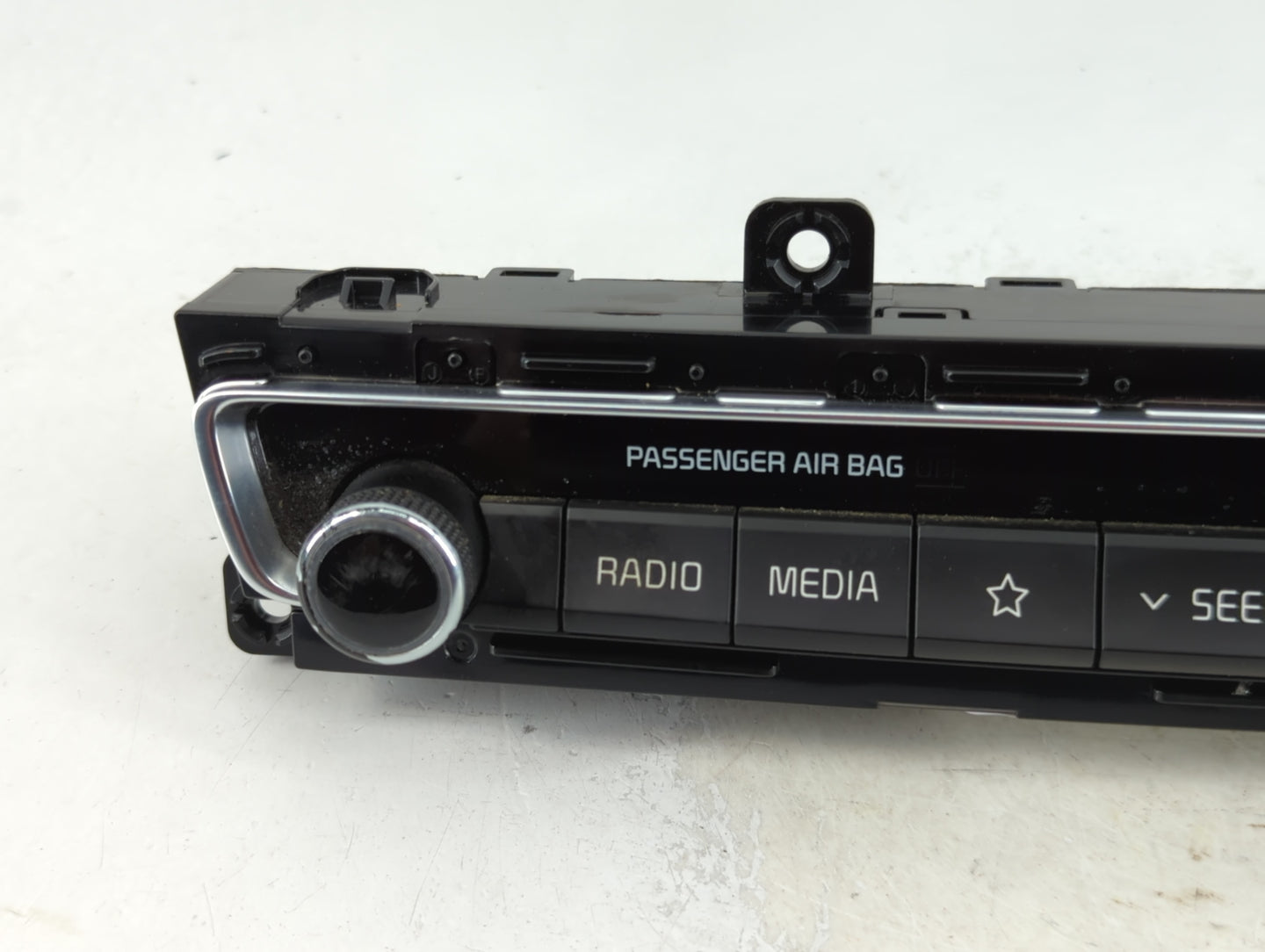 2019-2020 Kia Optima Radio AM FM Cd Player Receiver Replacement P/N:96540D5GA0 Fits Fits 2019 2020 OEM Used Auto Parts - Oem