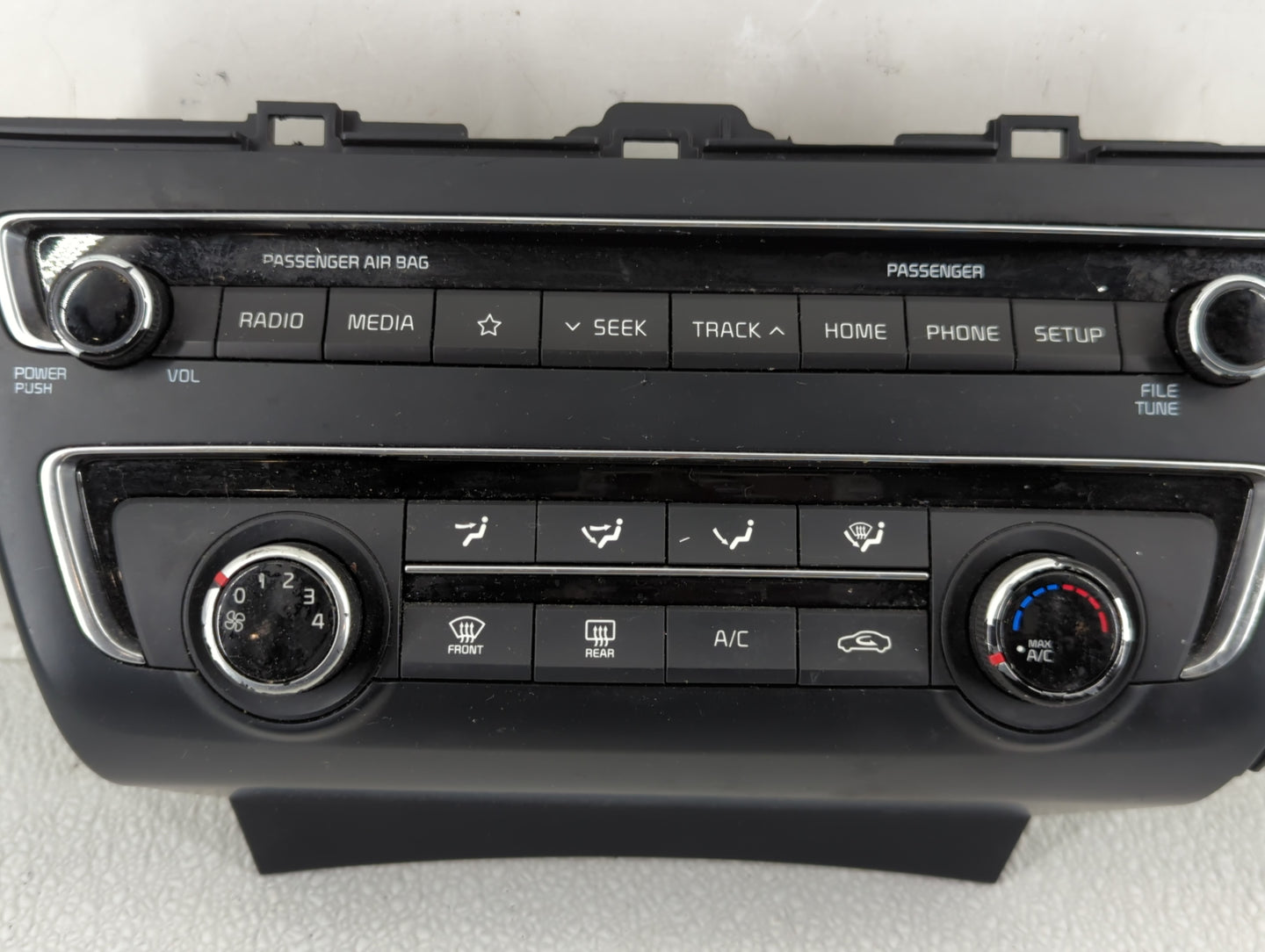 2020 Kia Optima Climate Control Module Temperature AC/Heater Replacement P/N:97250-D5AA0 Fits OEM Used Auto Parts - Oemuseda